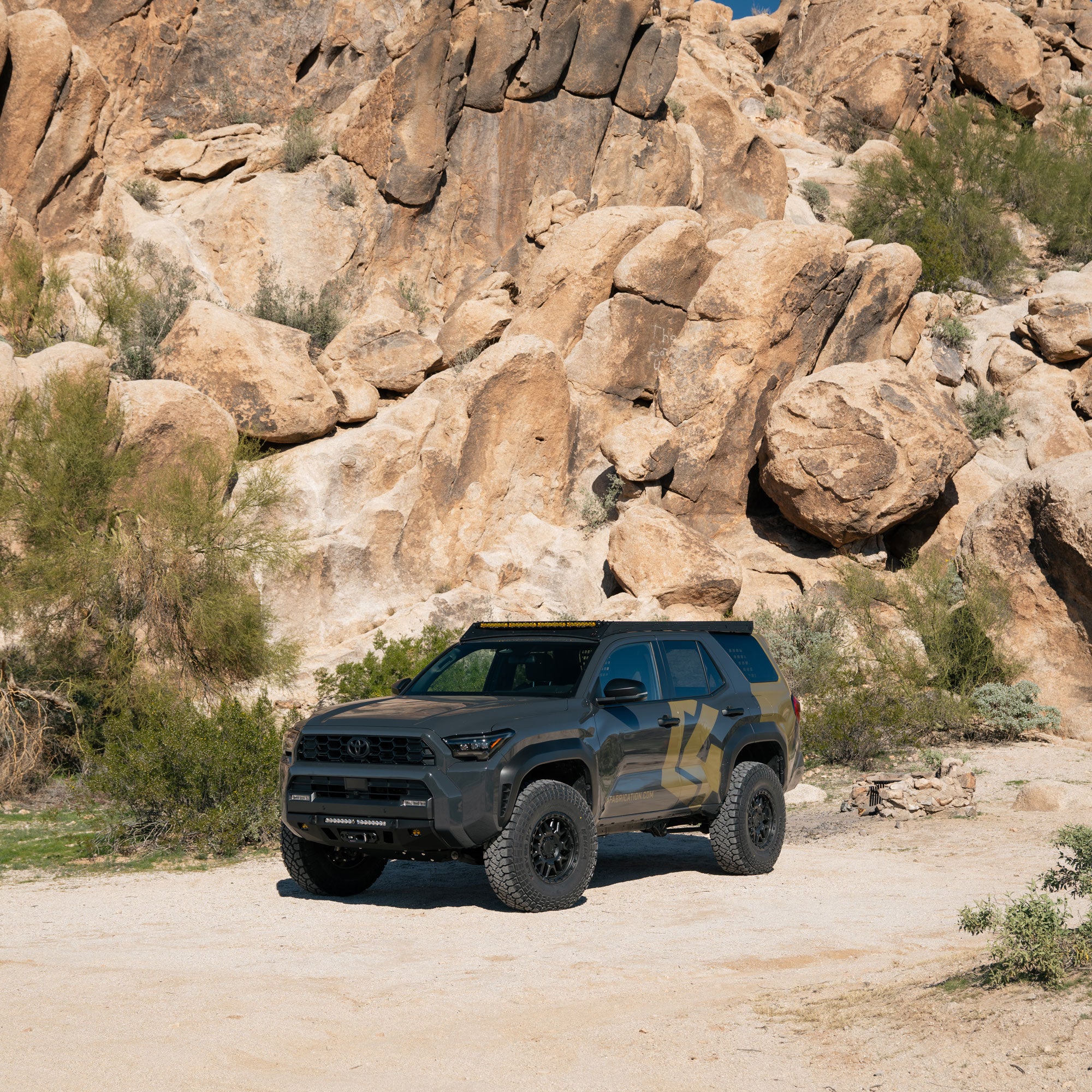 4Runner Lo-Pro Winch Bumper / 6th Gen / 2025+ (Powder Coated)