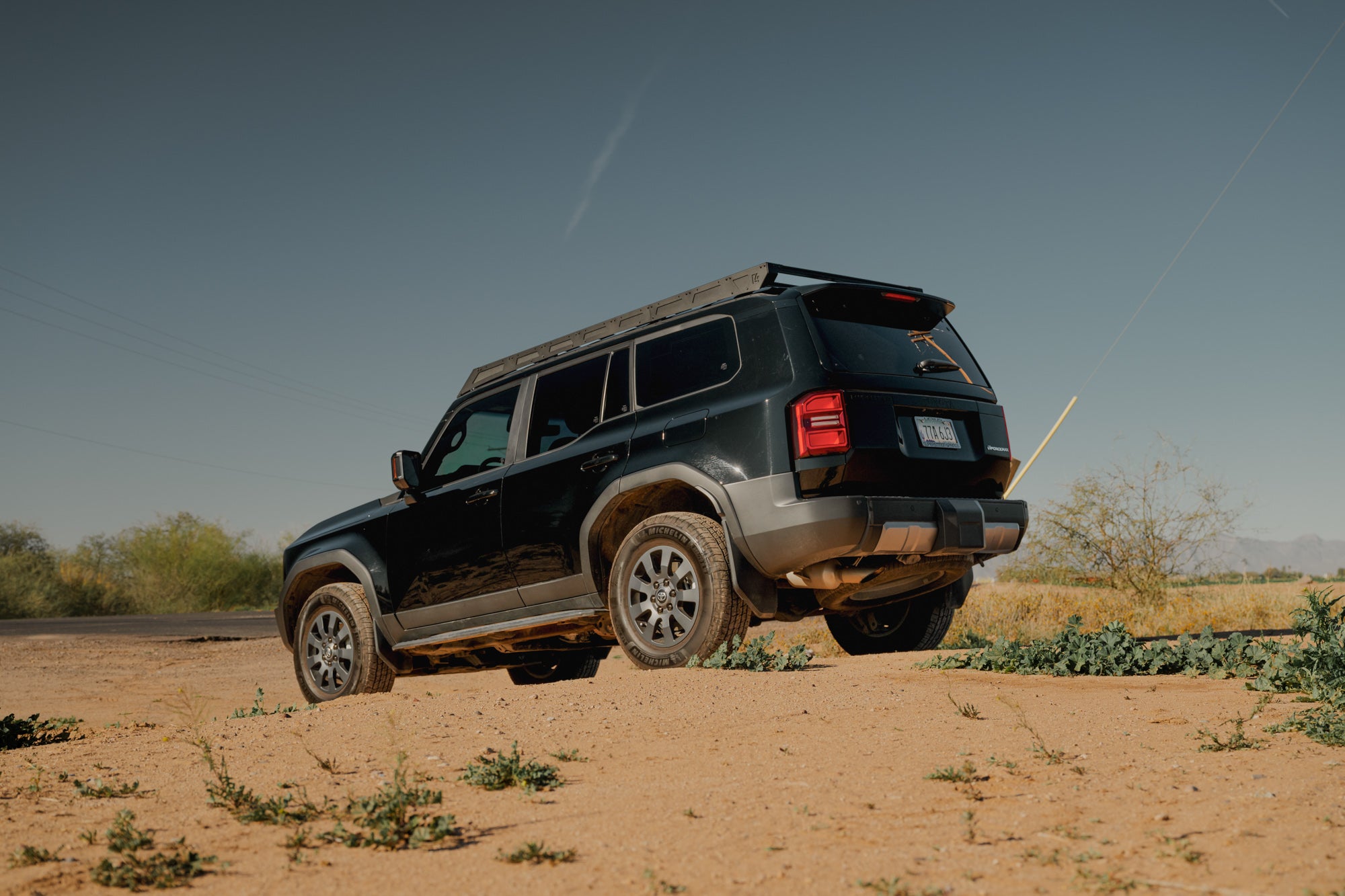Land Cruiser Roof Rack with Optional Light Bar Mount / 250 Series / 2024-2026