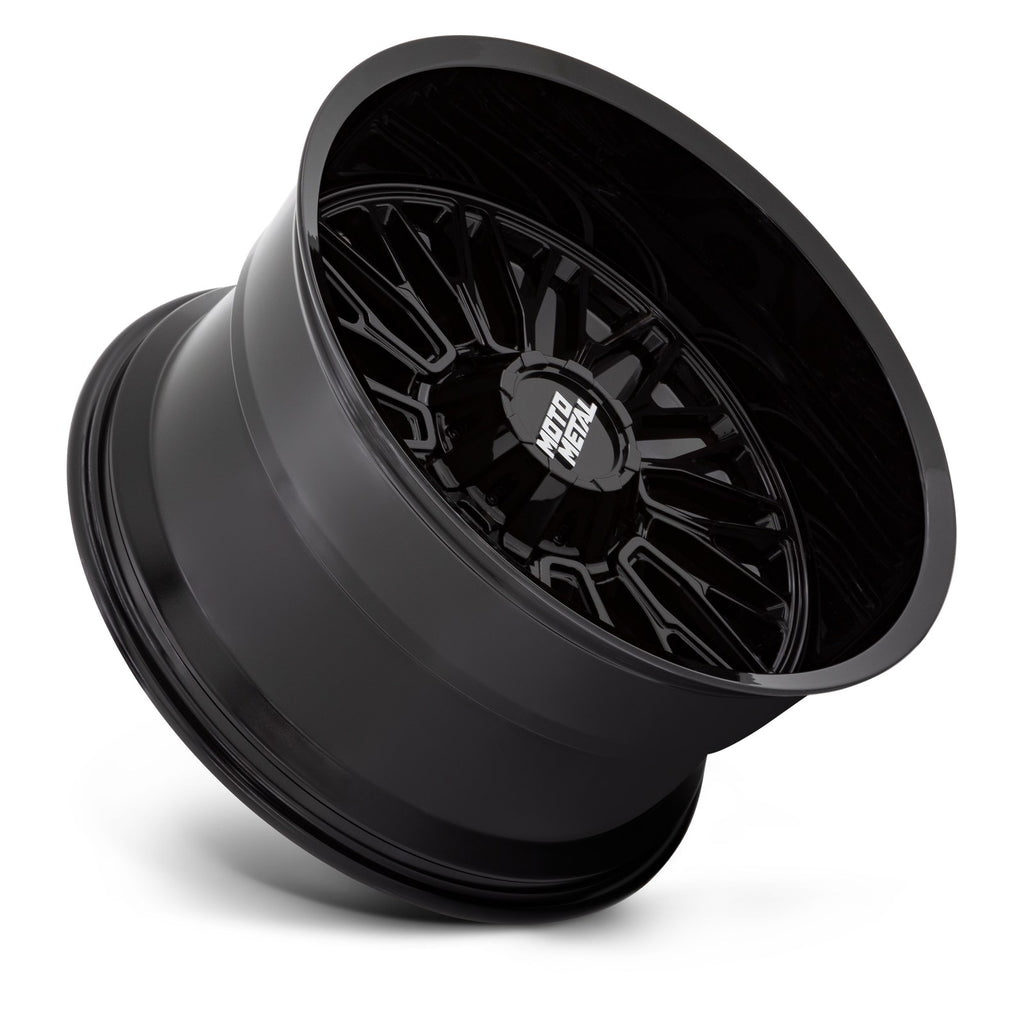 Moto Metal STINGER 22X10 6X135/5.5 106 -18 GBLK-MCH