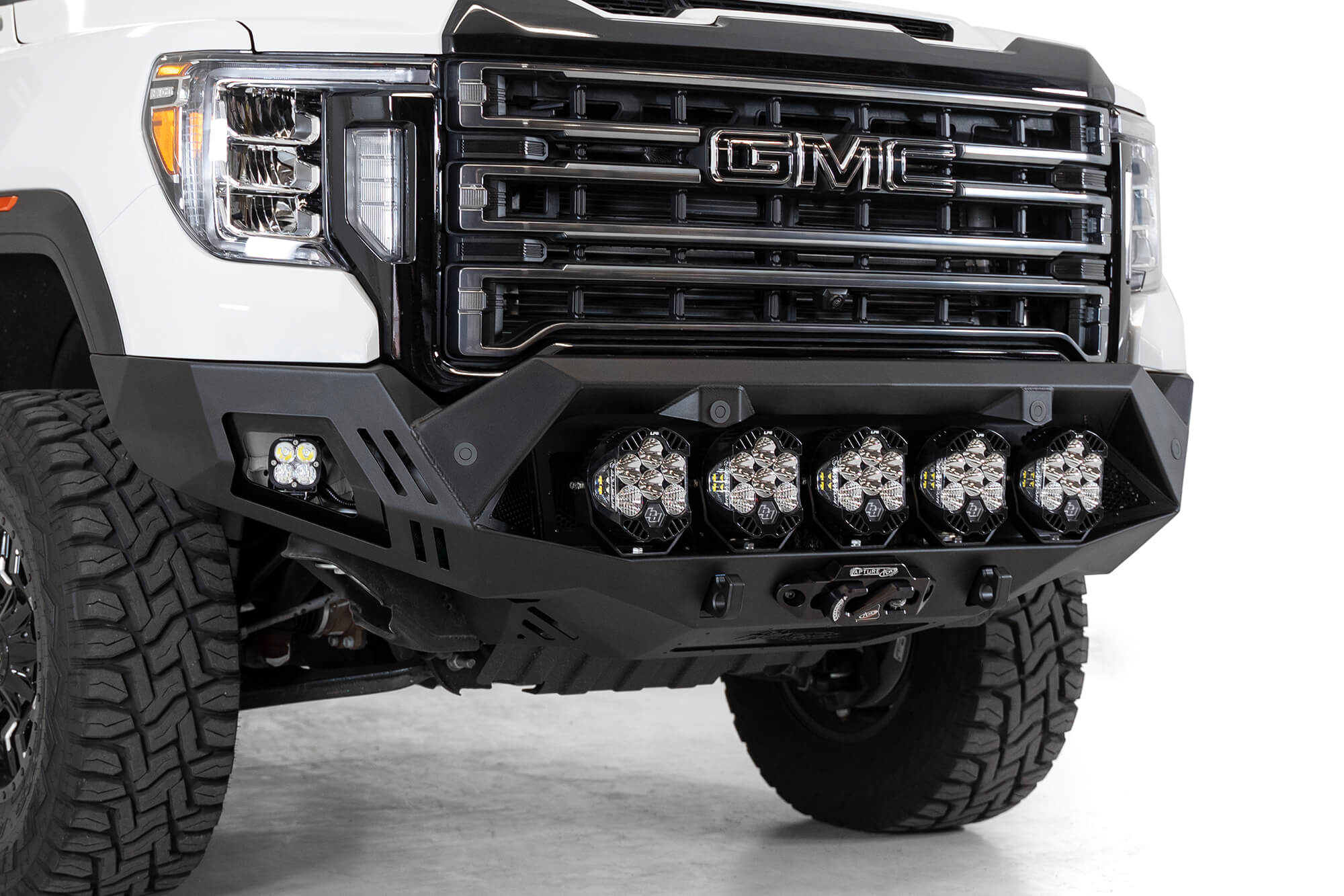2020 - 2023 GMC Sierra 2500/3500 Bomber HD Front Bumper