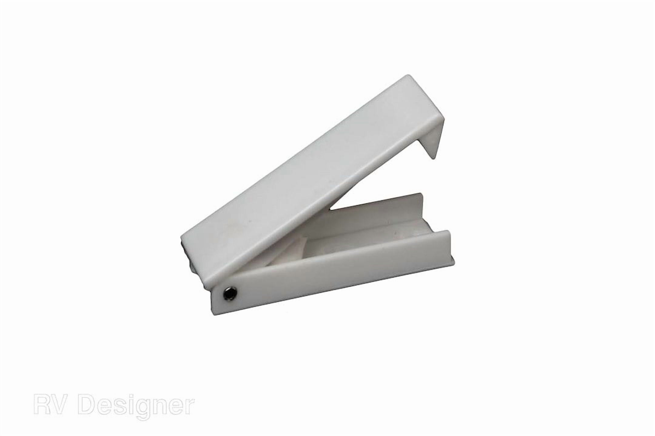 2PK Baggage Door Catch- W