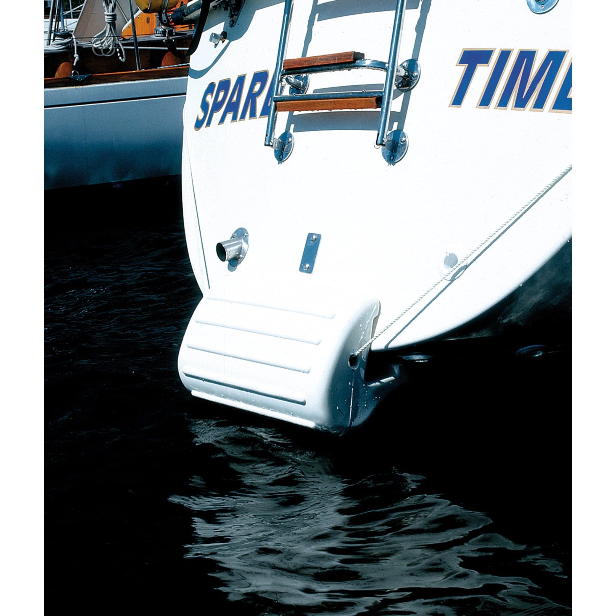 Transom Fender 10X22